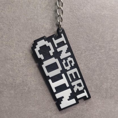 8-Bit "Insert Coin" Schlüsselanhänger – Retro-Gaming Accessoire aus 3D-Druck – Perfekt für Gamer und Retro-Fans – Bild 3
