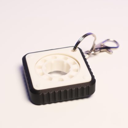 Retro Kassette Fidget Schlüsselanhänger - Nostalgischer Dreh-Spinner für Musikliebhaber & Stressabbau - ideal als Geschenk – Bild 4