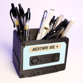 Retro-Kassette Schreibtisch-Organizer – Vintage Stiftehalter – Nostalgische Bürodeko im 80er Look für Musikliebhaber