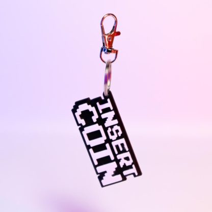 8-Bit "Insert Coin" Schlüsselanhänger – Retro-Gaming Accessoire aus 3D-Druck – Perfekt für Gamer und Retro-Fans – Bild 2