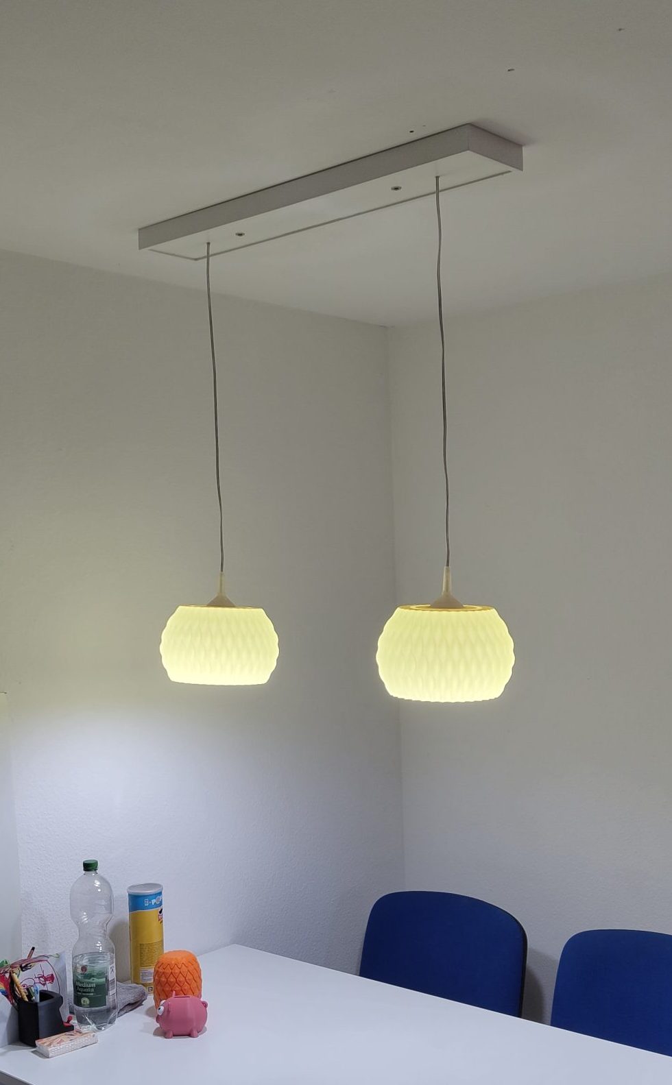 Lampenschirm 3D-gedruckt aus PLA – modernes Wave-Design | Nachhaltig & stilvoll, handgefertigt in Deutschland – Bild 3