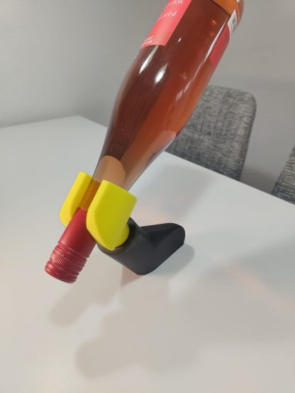 LEGO Arm Weinflaschenhalter – origineller 3D-gedruckter Flaschenständer im Retro-Design | Geschenk für Männer, Gamer & LEGO-Fans – Bild 2